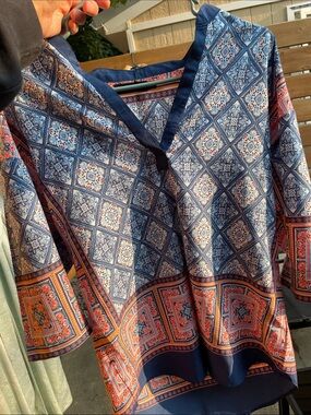 Cosmo & Co. Navy and Coral Printed V-Neck Tunic Top